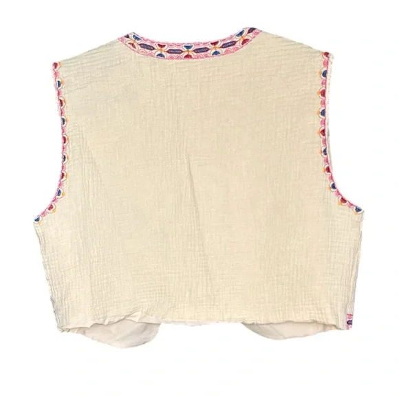 Bohemian Style Embroidered Floral Vest size Small - Picture 2 of 3